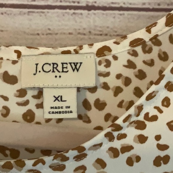 J. Crew Sleeveless Blouse. - Picture 2 of 5